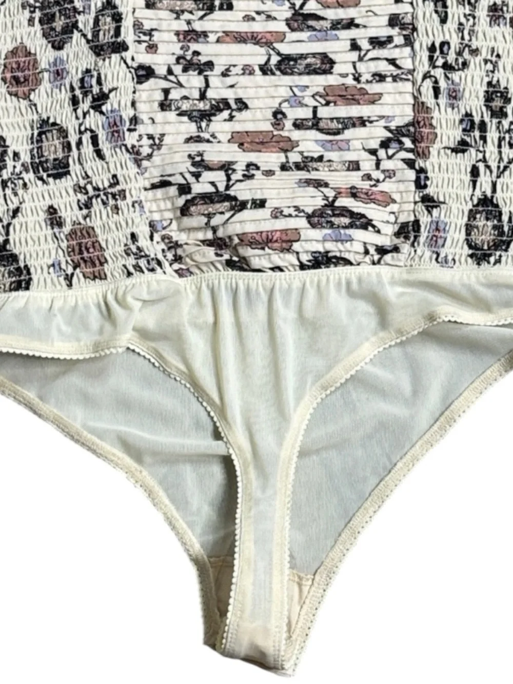 FREE PEOPLE “Brunch Date” Cream Floral Bodysuit w/ Smocking Size Large — NWOT!!!